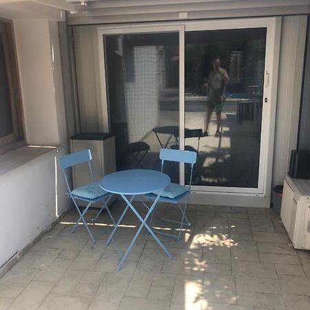 Cozy Studio In Town Center Limassol Bagian luar foto