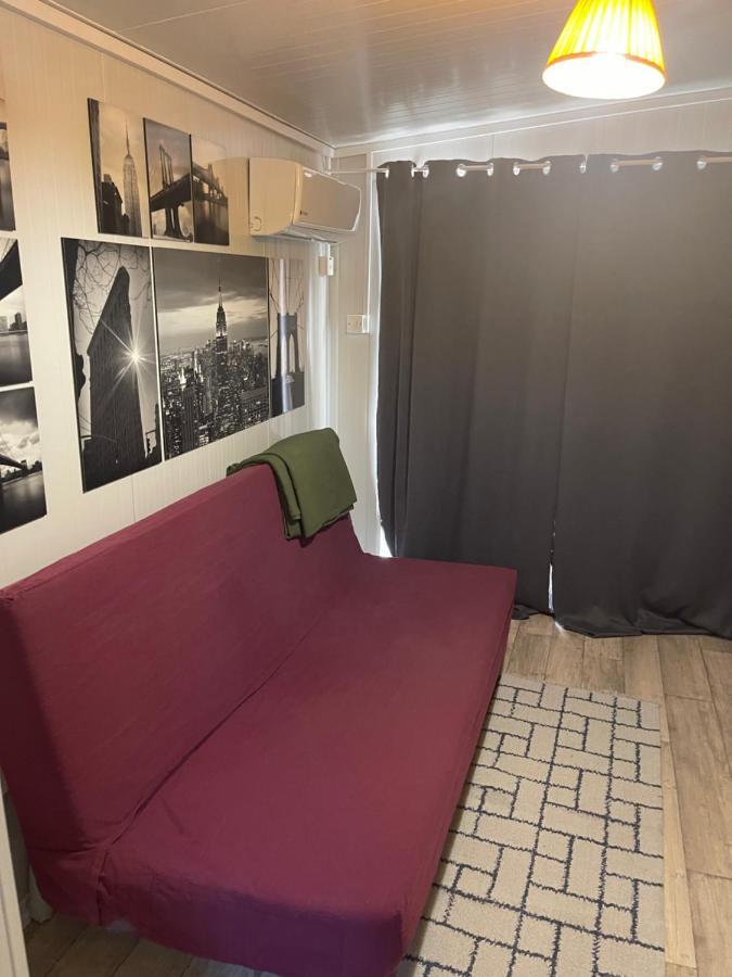 Cozy Studio In Town Center Limassol Bagian luar foto