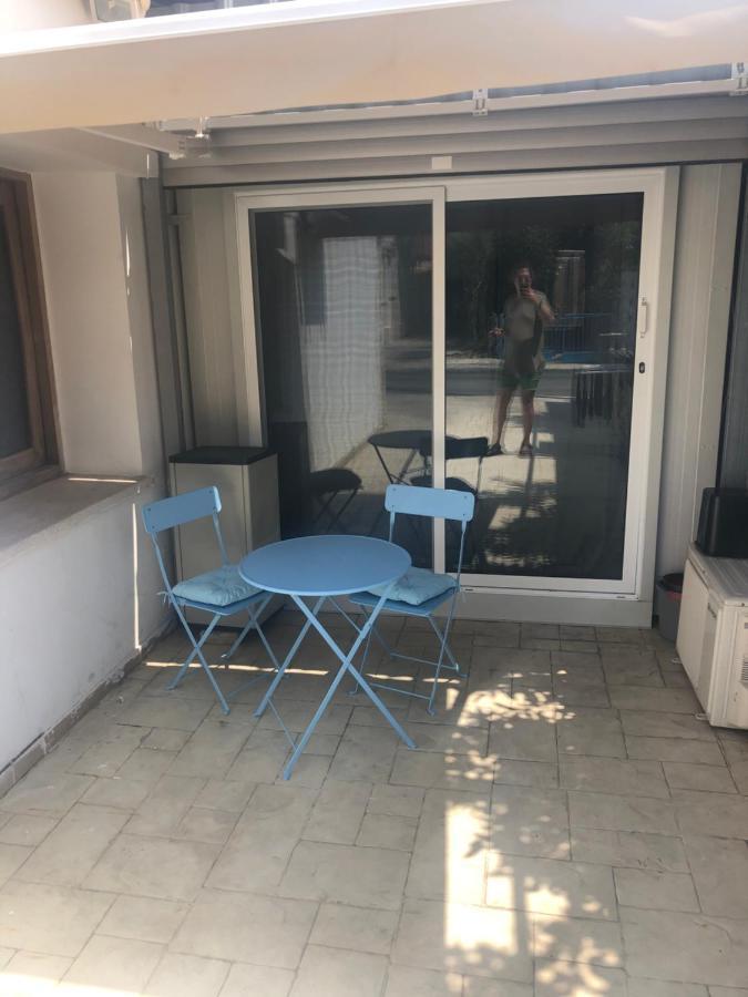 Cozy Studio In Town Center Limassol Bagian luar foto